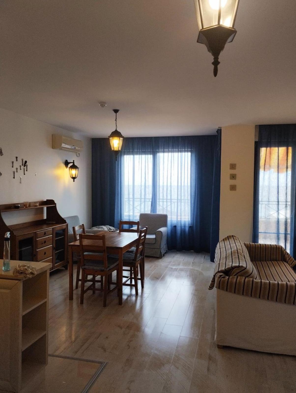 Golden Sands Rentals Apartments Luaran gambar