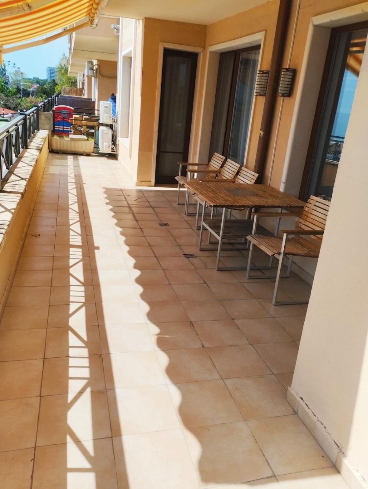 Golden Sands Rentals Apartments Luaran gambar