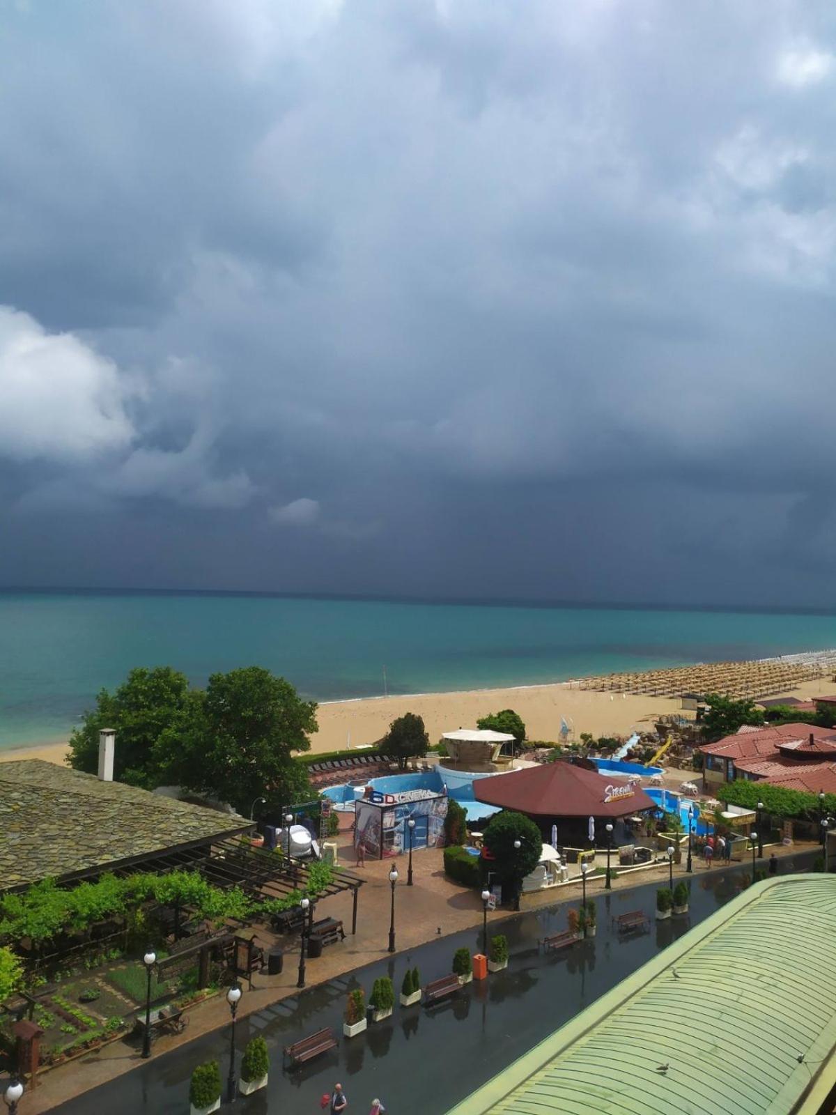 Golden Sands Rentals Apartments Luaran gambar