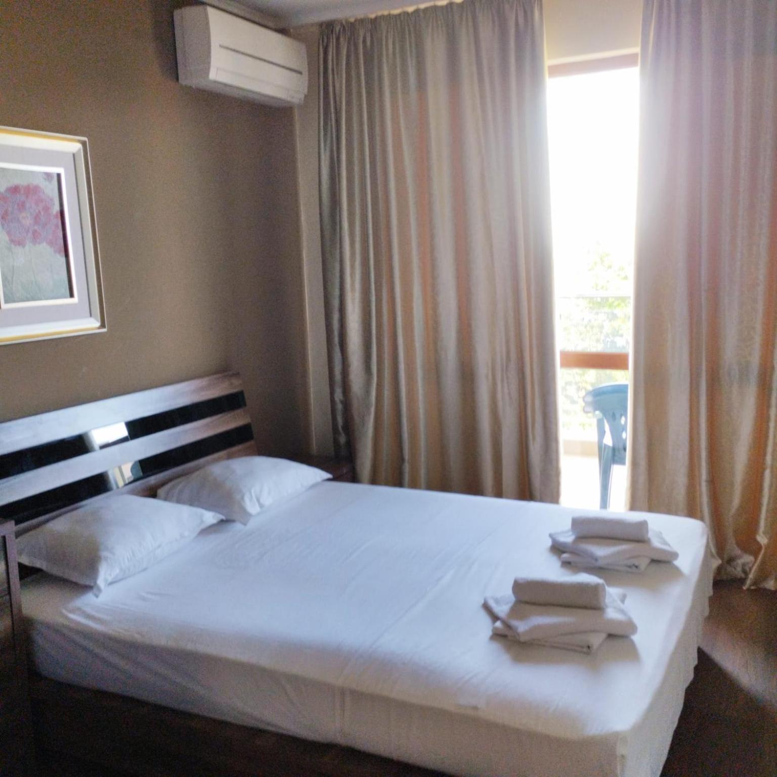 Golden Sands Rentals Apartments Luaran gambar
