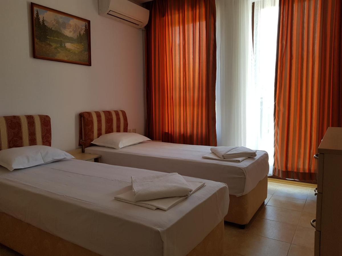 Golden Sands Rentals Apartments Luaran gambar